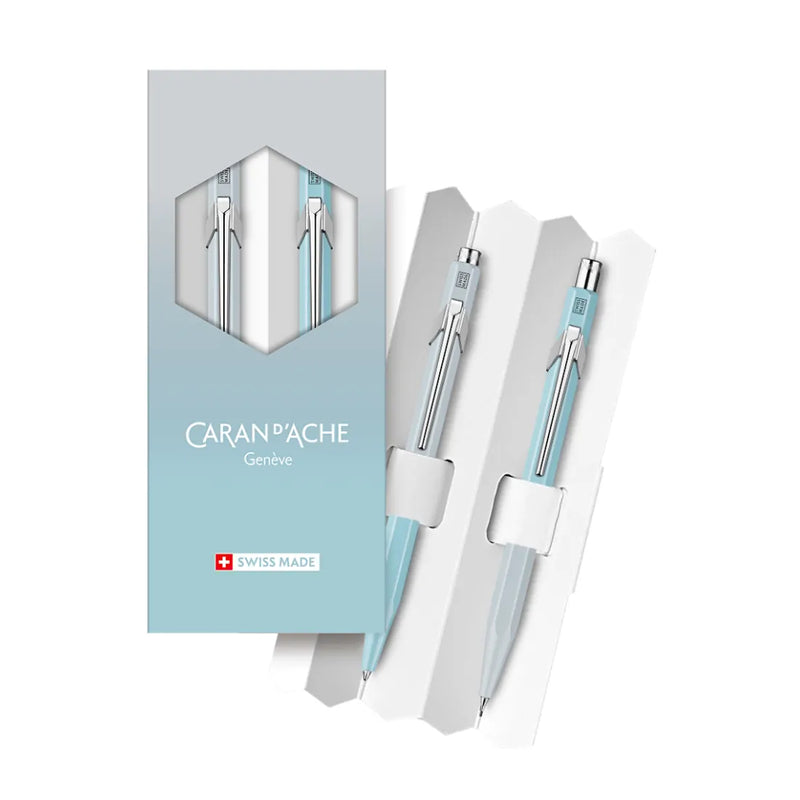 Set Regalo Caran D'Ache 849 Spring Mist - Penna A Sfera E Portamine 0.5 Mm, Edizione Limitata, Colore Blu Nebbia