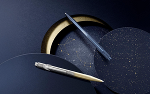 Caran d'Ache 849 COSMIC BLUE - Gilded Bolígrafo