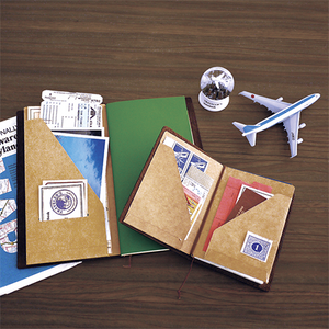 Traveler's Company Refill 010 Folder Kraft Pasaporte